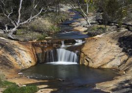 Lais Puzzle - Wasserfall im Beechworth Historic Park, Victoria, Australien - 500 & 1.000 Teile
