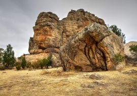 Lais Puzzle - Felsformation im Mount Arapiles State Park in der Region Wimmera in Victoria, Australien - ein bekanntes Ziel für Kletterer - 500 & 1.000 Teile