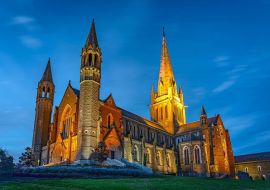 Lais Puzzle - Bendigo, Victoria, Australien - Sacred Heart Cathedral bei Nacht - 500 & 1.000 Teile