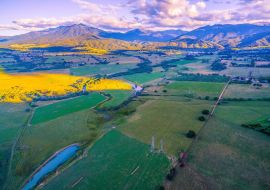 Lais Puzzle - Luftaufnahme der schönen australischen Landschaft bei Sonnenuntergang. Kiewa Valley, Victoria, Australien - 500 & 1.000 Teile