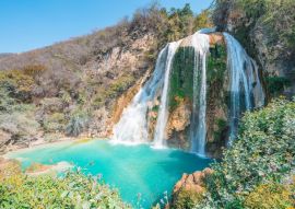 Lais Puzzle - Die erstaunlichen türkisfarbenen Wasserfälle von Chiflon in Chiapas, Mexiko - 500 & 1.000 Teile