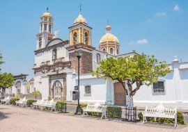 Lais Puzzle - Schöne weiße Stadt Comala in Colima, Mexiko - 500 & 1.000 Teile