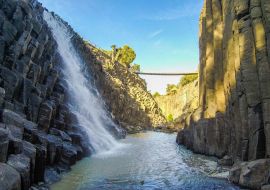 Lais Puzzle - Park der Basaltprismen, Mexiko. Schöne Wasserfälle zwischen den geometrischen Felsen im Bundesstaat Hidalgo, Mexiko - 500 & 1.000 Teile