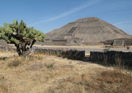 Lais Puzzle - Panorama auf Teotihuacan mit Sonnenpyramide, Mexiko - 500 & 1.000 Teile