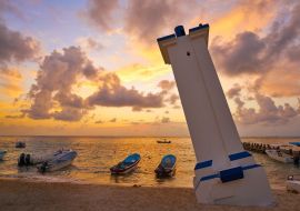 Lais Puzzle - Puerto Morelos Sonnenaufgang Leuchtturm Riviera Maya, Mexiko - 500 & 1.000 Teile