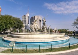 Lais Puzzle - Springbrunnen in Macroplaza, Mexiko - 500 & 1.000 Teile