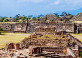 Lais Puzzle - Blick auf das Panorama der heiligen Stätte Monte Alban in Mexiko - 500 & 1.000 Teile