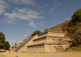 Lais Puzzle - Die Stadt Heroica Puebla de Zaragoza am Fuße des Vulkans Popocatepetl, Mexiko - 500 & 1.000 Teile
