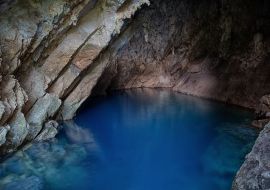 Lais Puzzle - Water Cave Blue im Fluss des Tamul-Wasserfalls, Mexiko - 500 & 1.000 Teile