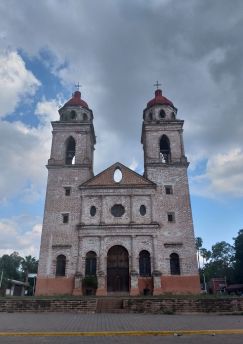 Lais Puzzle - Katholische Kirche in Imala, Mexiko - 500 & 1.000 Teile