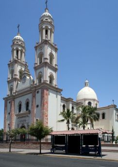 Lais Puzzle - Kathedrale von Culiacan, Mexiko - 500 & 1.000 Teile