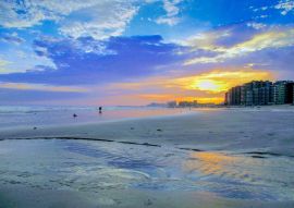 Lais Puzzle - Der lila Sonnenuntergang in Puerto Peñasco, Mexiko - 500 & 1.000 Teile