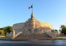 Lais Puzzle - Das Monument des Vaterlandes in Merida, Yucatan, Mexiko bei Sonnenaufgang - 500 & 1.000 Teile