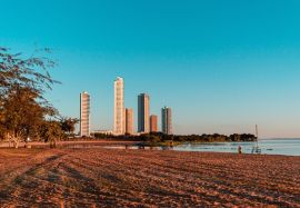 Lais Puzzle - Strandgebäude, Graciosa Strand, Brasilien - 500 & 1.000 Teile