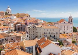 Lais Puzzle - Panoramablick über die Dächer der Alfama, Lissabon, Portugal - 500 & 1.000 Teile