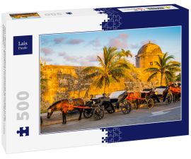 Lais Puzzle - Von Pferden gezogene touristische Kutschen in der historischen spanischen Kolonialstadt Cartagena de Indias, Kolumbien - 500 Teile