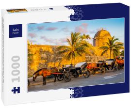 Lais Puzzle - Von Pferden gezogene touristische Kutschen in der historischen spanischen Kolonialstadt Cartagena de Indias, Kolumbien - 1.000 Teile