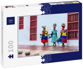 Lais Puzzle - Traditionelle Obst-Straßenverkäufer in Cartagena de Indias, genannt Palenqueras, vor dem Gebäude des Rathauses von Cartagena - 100 Teile