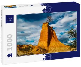 Lais Puzzle - Hohe Felsen in der Tatacoa-Wüste, Kolumbien unter dem bewölkten Himmel - 1.000 Teile