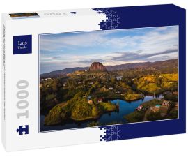 Lais Puzzle - Felsenansicht Berg mit Wolken piedra del peñol antioquia kolumbien - 1.000 Teile