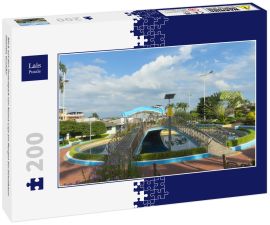 Lais Puzzle - Blick auf den Zentralpark von Nueva Loja am Morgen bei bewölktem Himmel, Ecuador - 200 Teile