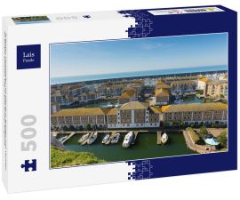 Lais Puzzle - Brighton Yachthafen mit Häusern, Booten und Yachten an einem schönen Tag in East Sussex England - 500 Teile
