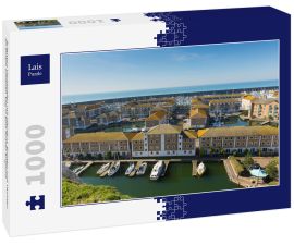 Lais Puzzle - Brighton Yachthafen mit Häusern, Booten und Yachten an einem schönen Tag in East Sussex England - 1.000 Teile