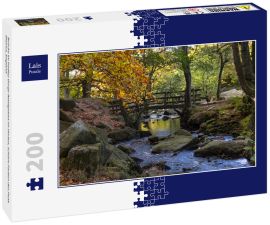 Lais Puzzle - Brücke im Padley Gorge Waldgebiet im Herbst, schöne Farben des Peak District, England - 200 Teile