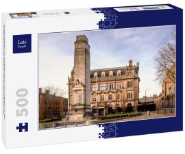 Lais Puzzle - Gedenkstein im Stadtzentrum von Preston in der Grafschaft Lancashire im Nordwesten Englands - 500 Teile