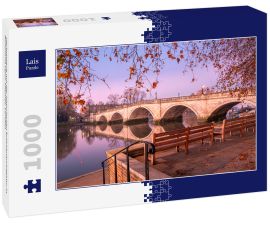 Lais Puzzle - Herbstszene mit der historischen Brückenarchitektur in Richmond Upon Thames, London - 1.000 Teile