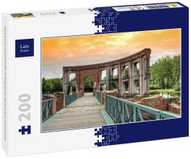 Lais Puzzle - Blick auf ein Industrierelikt im Bürgerpark, Saarbrücken, Deutschland.  - 200 Teile