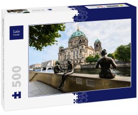 Lais Puzzle - Blick auf 3 Statuen, die am Flussufer sitzen. Land Berlin, Deutschland - 500 Teile