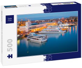 Lais Puzzle - Blick auf Motorboote in der Stadt Friedrichshafen, Deutschland
 - 500 Teile