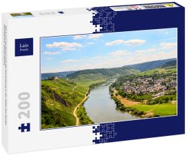 Lais Puzzle - Blick auf die Mosel und die Marienburg in der Nähe des Dorfes Puenderich, Deutschland. - 200 Teile