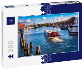 Lais Puzzle - Blick auf den Hansahafen an der Trave in der Hansestadt Lübeck, Deutschland. - 200 Teile
