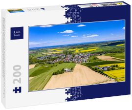 Lais Puzzle - Blick auf Landwirtschaft mit Getreidefeldern und Rapsanbau, Usingen, Schwalbach, Hochtaunuskreis, Hessen, Deutschland. - 200 Teile