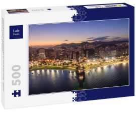 Lais Puzzle - Praia do Canto iluminada no início da noite. Vitória, Espírito Santo, Brasilien - 500 Teile