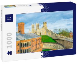 Lais Puzzle - Die Kathedrale von Lincoln mit Blick über den Wall der Burg von Lincoln, England - 1.000 Teile