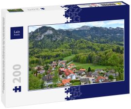 Lais Puzzle - Aschau, Deutschland - Mai, 2019. Dorf von Aschau im Chiemgau, Bayern. Panoramablick über Aschau im Chiemgau. Malerisches Dorf im Alpengebirge - 200 Teile
