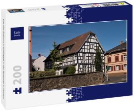 Lais Puzzle - Das alte Rathaus in Wöllstadt in der Wetterau in Hessen - 200 Teile