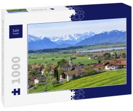Lais Puzzle - Blick über Aidling zum Riegsee und ins Zugspitz-Massiv - 1.000 Teile