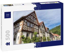 Lais Puzzle - Reiseziel in Deutschland. Traditionelle Fachwerkhäuser in Zeil am Main in Franken, Bayern im Sommer. - 500 Teile