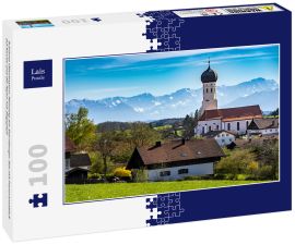 Lais Puzzle - Schönes Oberbayern: Münsing am Starnberger See mit Panoramablick auf Kirche und die Alpen mit Zugspitze - 100 Teile