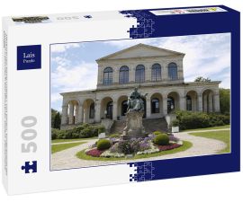 Lais Puzzle - Denkmal von König Ludwig I. von Bayern. Vorderansicht des Kursaal-Gebäudes in Bad Brückenau. Bayern, Deutschland, Europa - 500 Teile