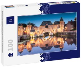 Lais Puzzle - Koppelpoort mittelalterliche niederländische Festungsstadt Amersfoort bei Nacht, Niederlande - 100 Teile