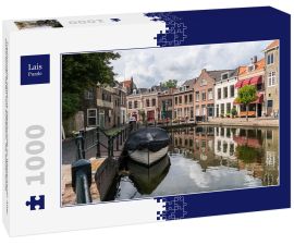 Lais Puzzle - Traditionelle hölzerne Segelschiffe im Wasserkanal. Alter historischer Hafen von Schiedam, die Niederlande - 1.000 Teile