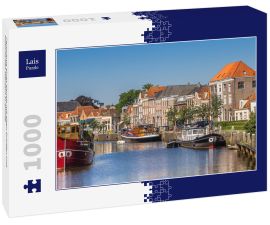 Lais Puzzle - Panorama eines Kanals mit alten Schiffen und historischen Häusern in Zwolle - 1.000 Teile