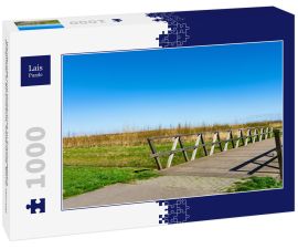 Lais Puzzle - Wanderweg und Holzbrücke im Erholungspark Zuidpolder in Barendrecht, Niederlande. Blauer Himmel - 1.000 Teile