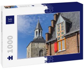 Lais Puzzle - Buntes Fenster und Kirchturm im Zentrum von Tubbergen, Niederlande - 1.000 Teile