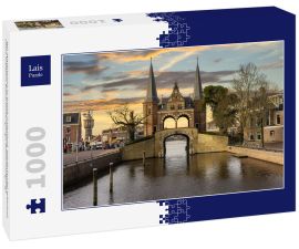 Lais Puzzle - Der Waterpoort in Sneek (Friesland, Niederlande) während eines schönen Sonnenuntergangs/Sonnenaufgangs - 1.000 Teile